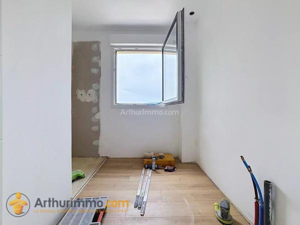 Location                                                      Maison
                        
                     5 pièces                      118 m2                     à Les Petites-Loges