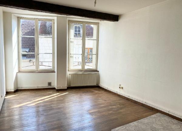 Appartement à louer    2 pièces • 46 m2 Chaumont