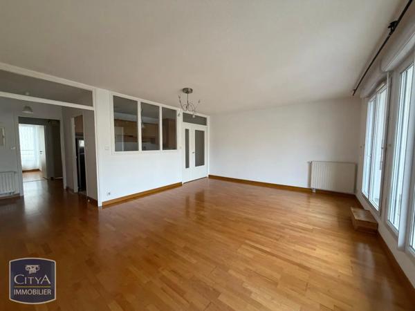 Appartement à louer 3 pièces 79m²