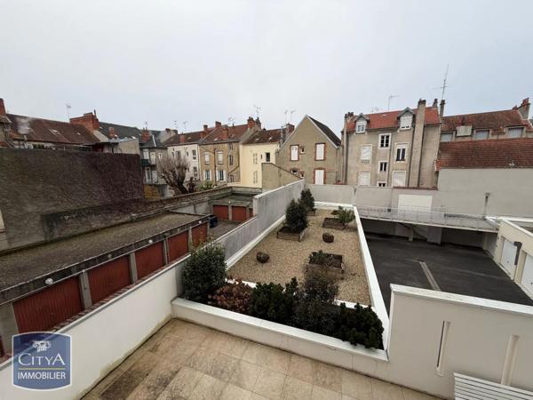 Appartement à louer 3 pièces 79m²