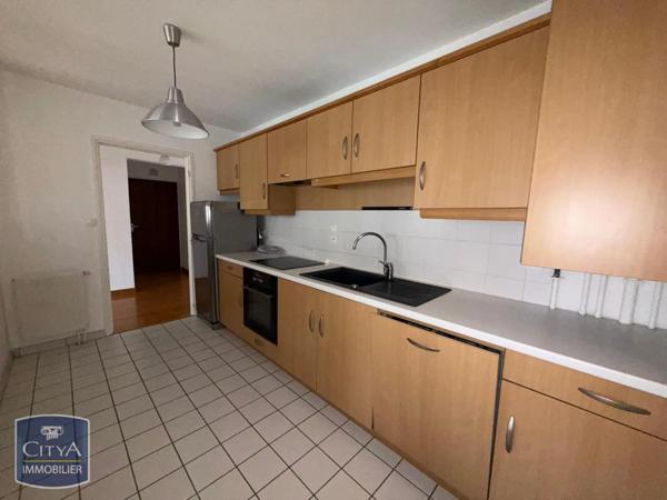 Appartement à louer 3 pièces 79m²