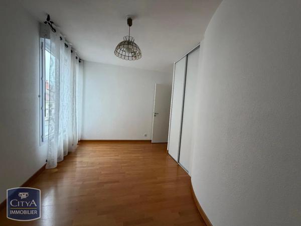 Appartement à louer 3 pièces 79m²