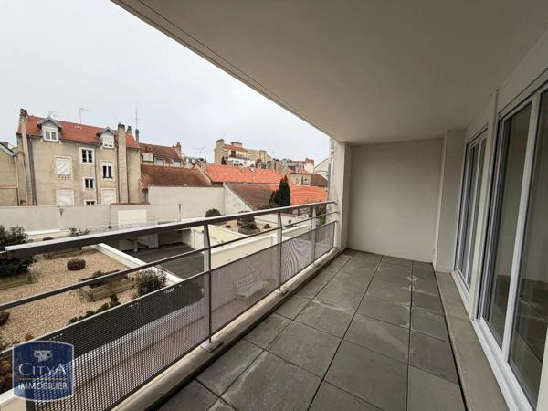Appartement à louer 3 pièces 79m²