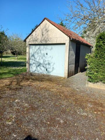 Maison Châteauroux 5 pièce(s) 94 m2 terrain 4462 m2