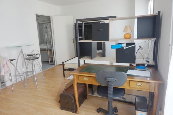 VIEUX LILLE - APPARTEMENT - STUDIO MEUBLE