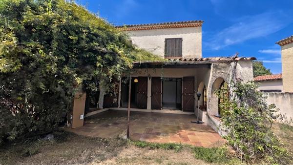 Villa familiale au coeur du village - écoles et commodités à pied