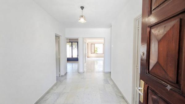 Villa familiale au coeur du village - écoles et commodités à pied