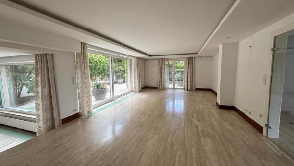 Maison Wintzenheim 10 pièce(s) 299.77 m2