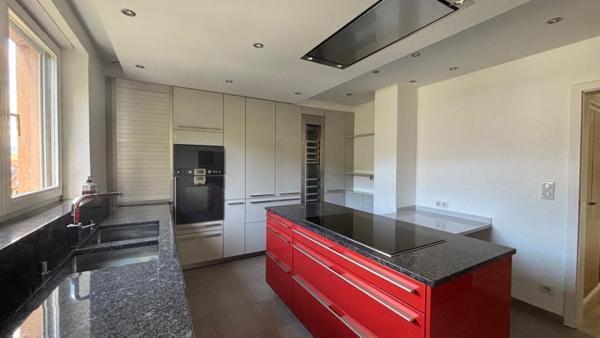 Maison Wintzenheim 10 pièce(s) 299.77 m2