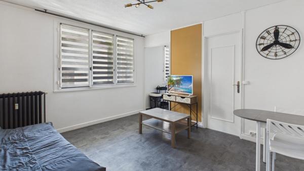 Studio meublé avec cave et parking