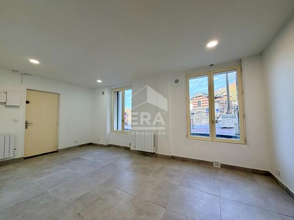 Studio 26 m² entièrement rénové - Résidence années 1930 sécurisée - Double exposition Est/Ouest