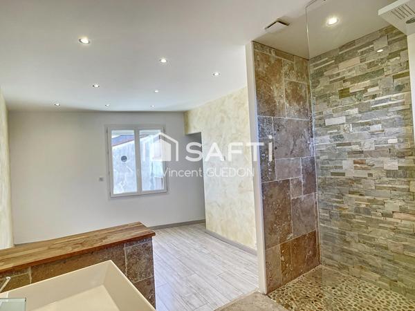 Maison de village avec garage