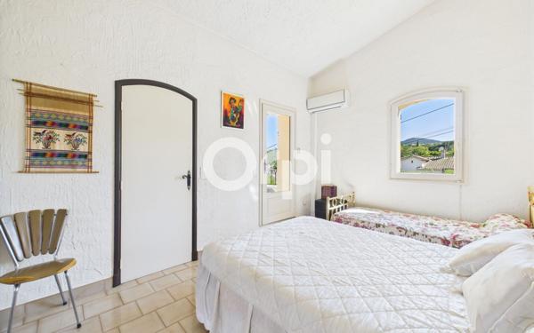 Maison à vendre    5 pièces • 178,54 m2 Mandelieu-la-Napoule