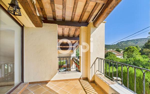 Maison à vendre    5 pièces • 178,54 m2 Mandelieu-la-Napoule