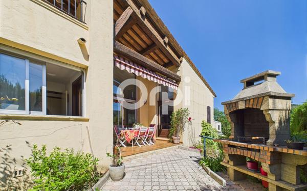 Maison à vendre    5 pièces • 178,54 m2 Mandelieu-la-Napoule