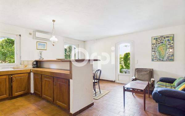 Maison à vendre    5 pièces • 178,54 m2 Mandelieu-la-Napoule