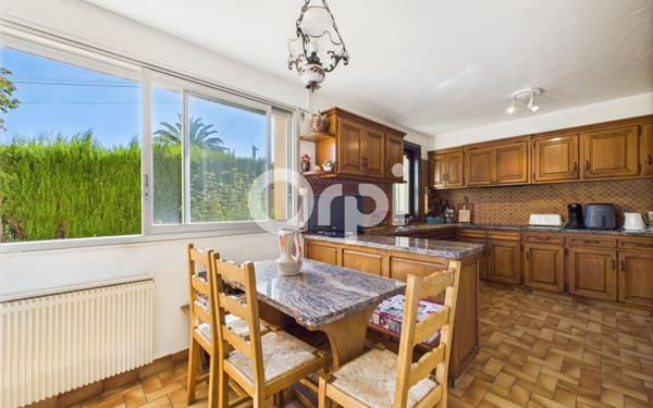 Maison à vendre    5 pièces • 178,54 m2 Mandelieu-la-Napoule