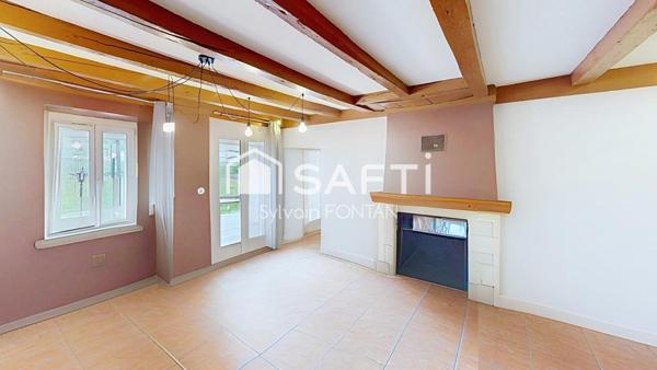 TRES GRANDE SURFACE AVEC APPARTEMENT INDEPENDANT