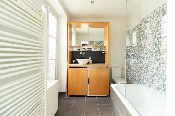 Appartement F3 à vendre  3 pièces - 54,13 m 2   PARIS  - 75017
