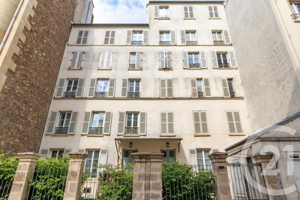 Appartement F3 à vendre  3 pièces - 54,13 m 2   PARIS  - 75017