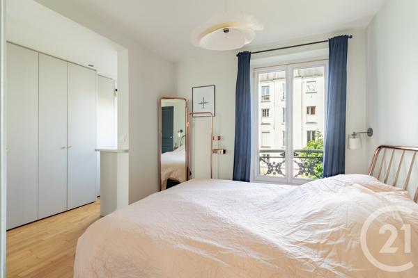 Appartement F3 à vendre  3 pièces - 54,13 m 2   PARIS  - 75017