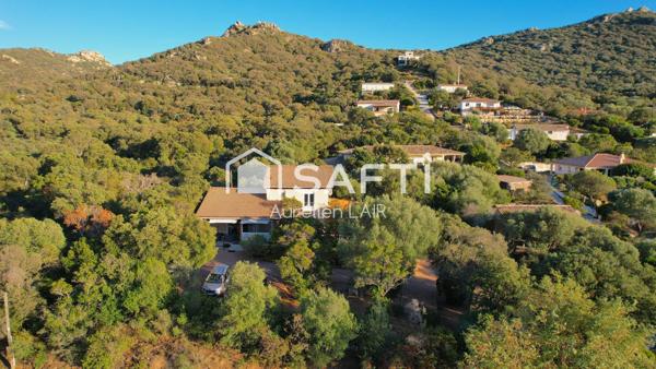 Ensemble immobilier avec fort potentiel à Figari