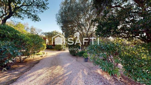 Ensemble immobilier avec fort potentiel à Figari