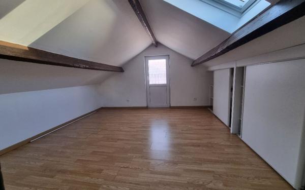 Maison à vendre    5 pièces • 104,54 m2 Ivry-sur-Seine