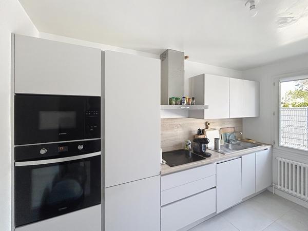 Maison individuelle rénovée 2024 jardin et garage