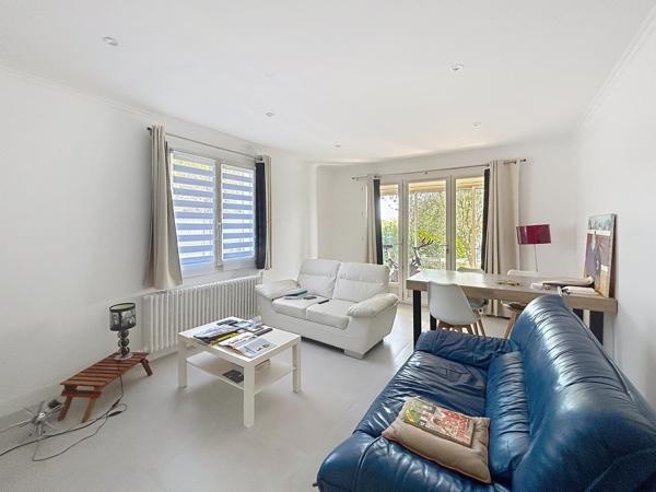 Maison individuelle rénovée 2024 jardin et garage