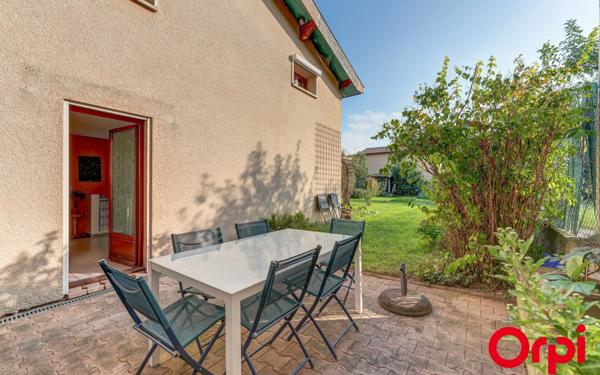 Maison à vendre    9 pièces • 211,98 m2 Villeurbanne