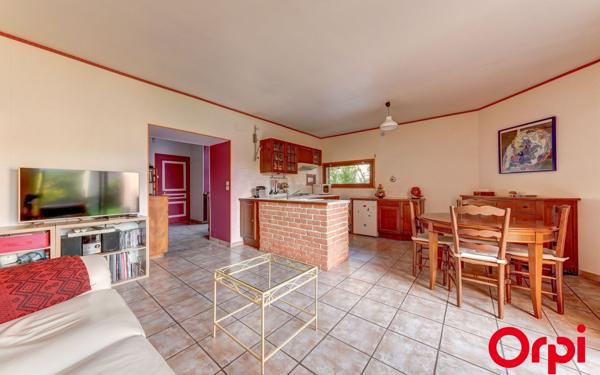 Maison à vendre    9 pièces • 211,98 m2 Villeurbanne