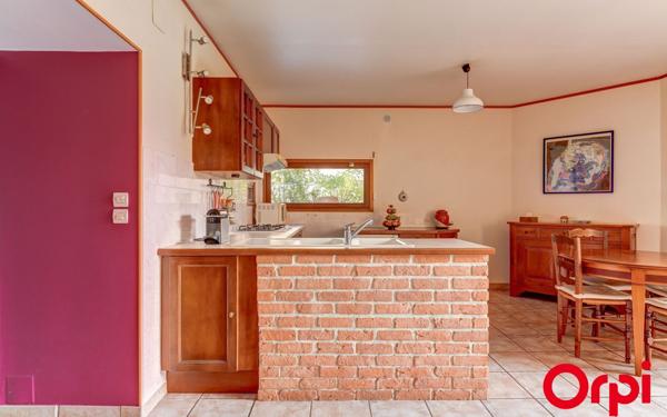 Maison à vendre    9 pièces • 211,98 m2 Villeurbanne