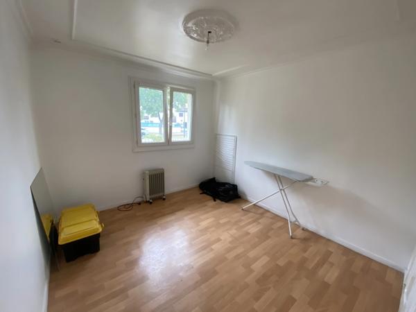 Au calme à Longvic, Maison de 90 m2 rénovée et élevée sur sous-sol