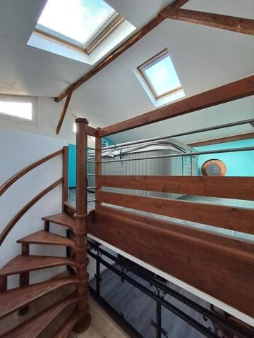 Duplex /Triplex  222m² TULLINS ( 38210 )