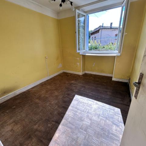 A VENDRE MAISON DIVISEE EN 3 APPARTEMENTS + TERRASSES + GARAGE + JARDIN