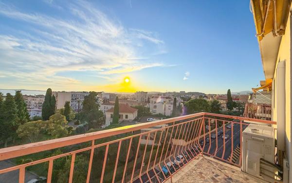 Appartement à vendre    2 pièces • 54,55 m2 Cagnes-sur-Mer