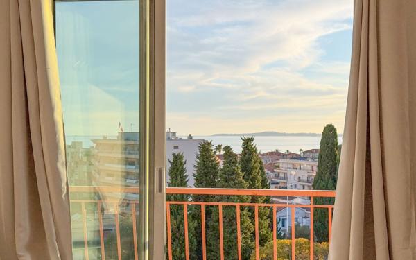 Appartement à vendre    2 pièces • 54,55 m2 Cagnes-sur-Mer