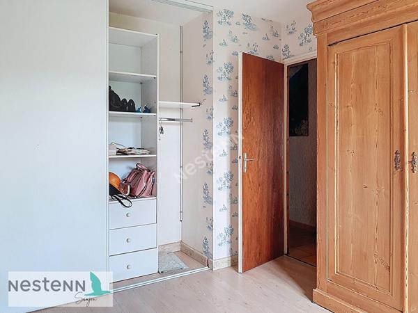 A vendre maison à deux pas du centre de Saujon,110 m², 3 chambres,2 garages, terrain de 815m²