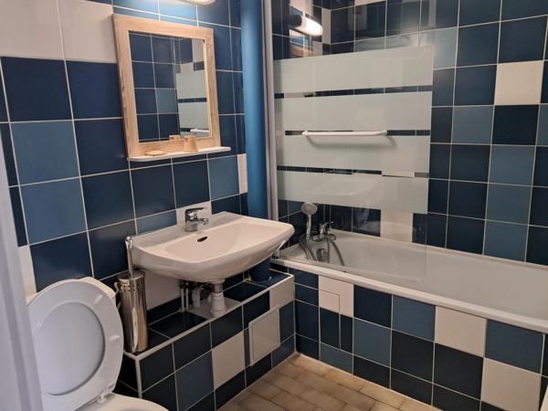 Hôtel Restaurant à vendre murs et fonds