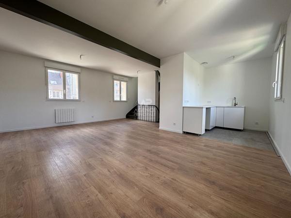 Appartement Poissy 4 pièce(s) 63 m2 Loyer 1 450 €/mois **  - Référence  9181
