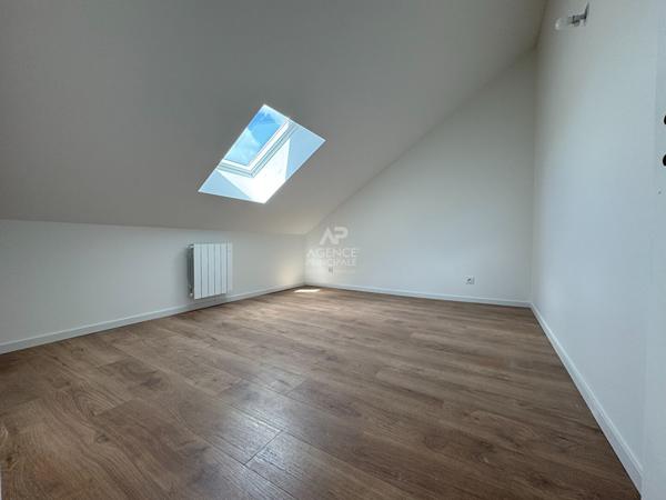 Appartement Poissy 4 pièce(s) 63 m2 Loyer 1 450 €/mois **  - Référence  9181