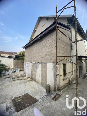 House for sale 5 rooms 94 m² Villeparisis