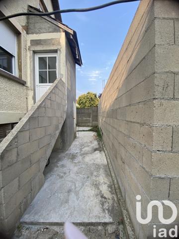 House for sale 5 rooms 94 m² Villeparisis