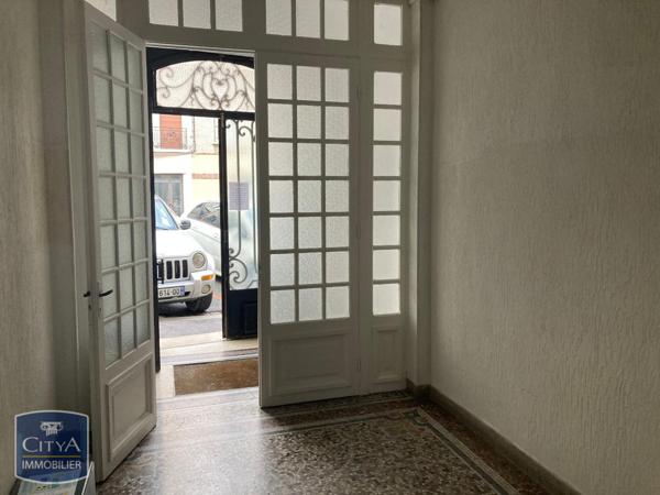 Appartement à louer 2 pièces 54.7m²