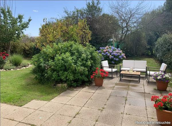 Maison de plain-pied avec dépendance aménageable