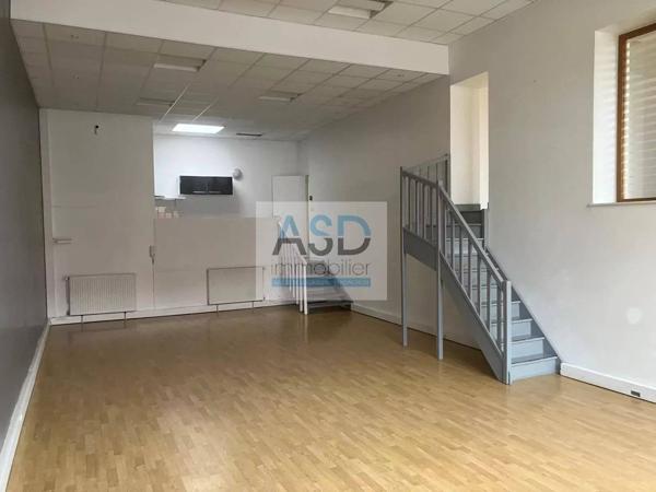 À VENDRE - Local commercial 140 m² - Emplacement idéal proche à la gare de Roubaix