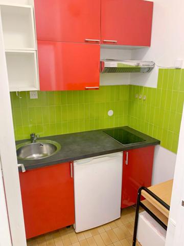 Appartement Paris 2 pièces à deux pas de la prestigieuse Avenue des Champs-Élysées