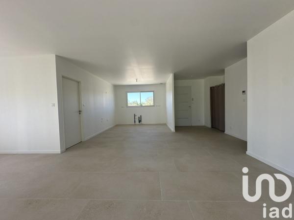 Maison 5 pièces de 122 m² à La Ville-Dieu-du-Temple (82290)