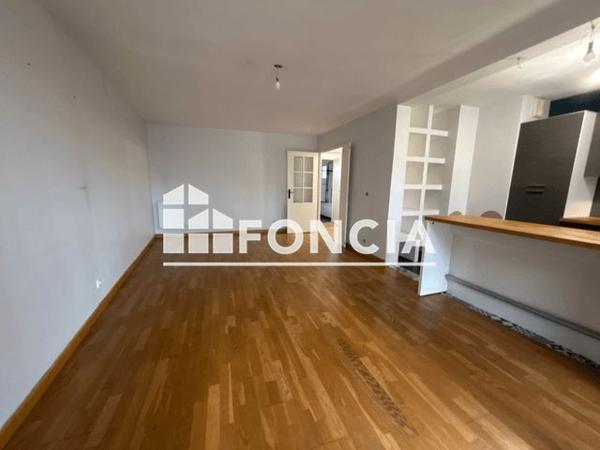 Location Appartement 3 pièces 71.1 m² - 5 Avenue Simone La Madeleine 59110